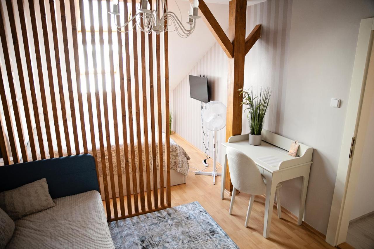 Cozy Modern Apartment In The Old Town - Hlavna Street Košice Εξωτερικό φωτογραφία